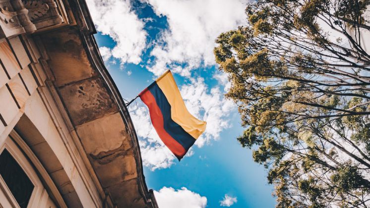 De las cenizas del conflicto: realidades del gobierno Uribe